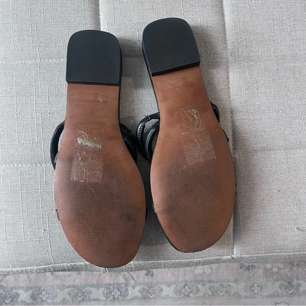 1 day sale! Madewell sandals ☀️ - Picture 3 of 3